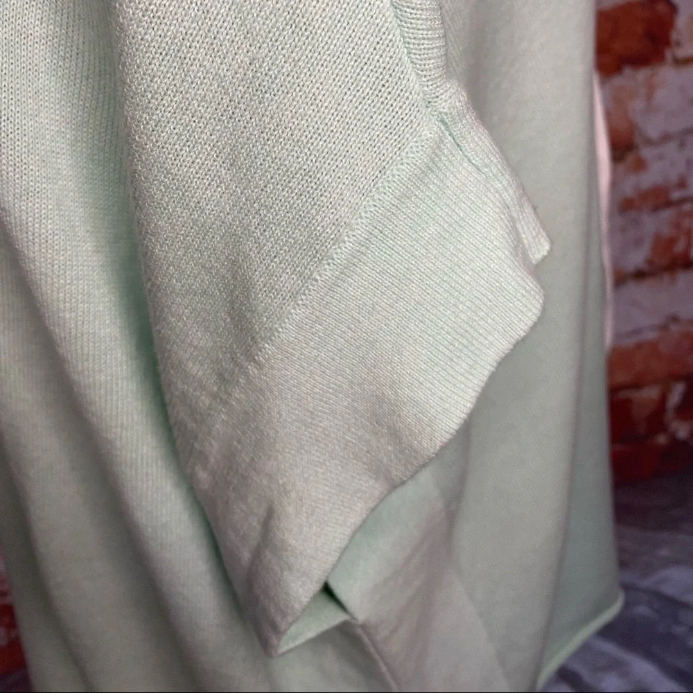 Zoe Couture Collection Mint Green Knit Tunic Lace Up Neck Short Sleeve M L